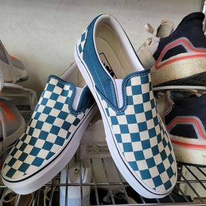 Vans slip on